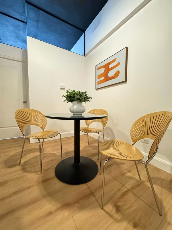 Apartamento Amoblado de 2 Recámaras en PH Plaza Central | Casco Viejo