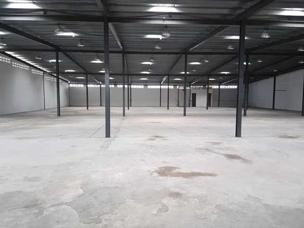 Gran Galera Commercial e Industrial – Conexión Estratégica al Corredor GB