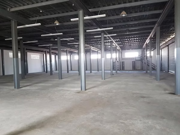 Gran Galera Commercial e Industrial – Conexión Estratégica al Corredor GB