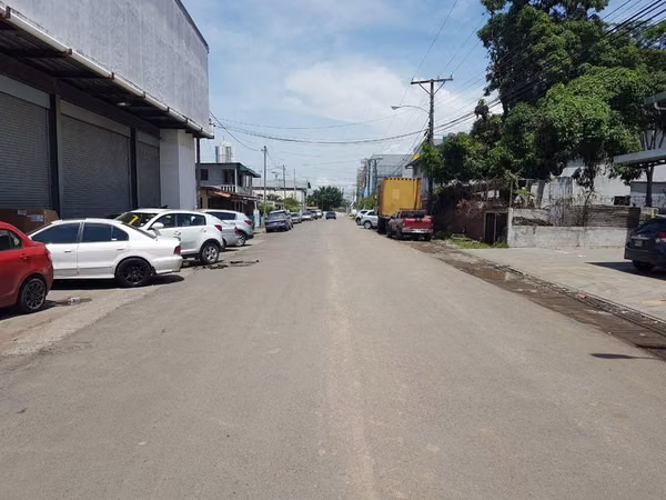 Gran Galera Commercial e Industrial – Conexión Estratégica al Corredor GB
