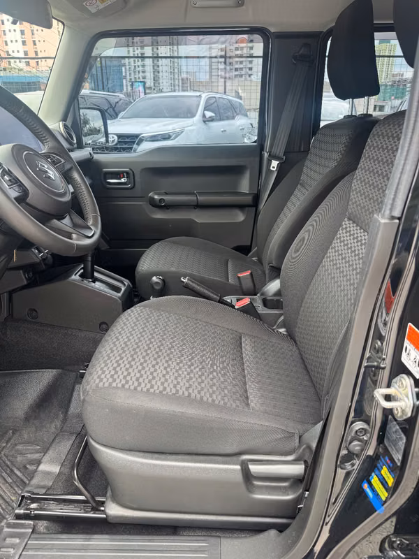 SUZUKI JIMNY 2025