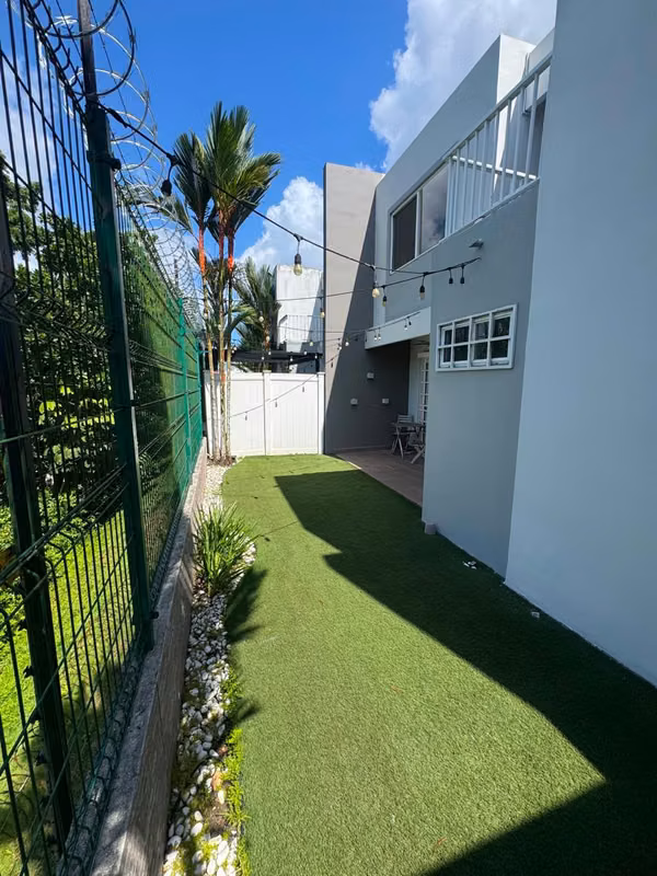 GREAT OPPORTUNITY IN GOLF BREEZES! PH VICTORY: SALE $230K ¥124; RENT $1,500