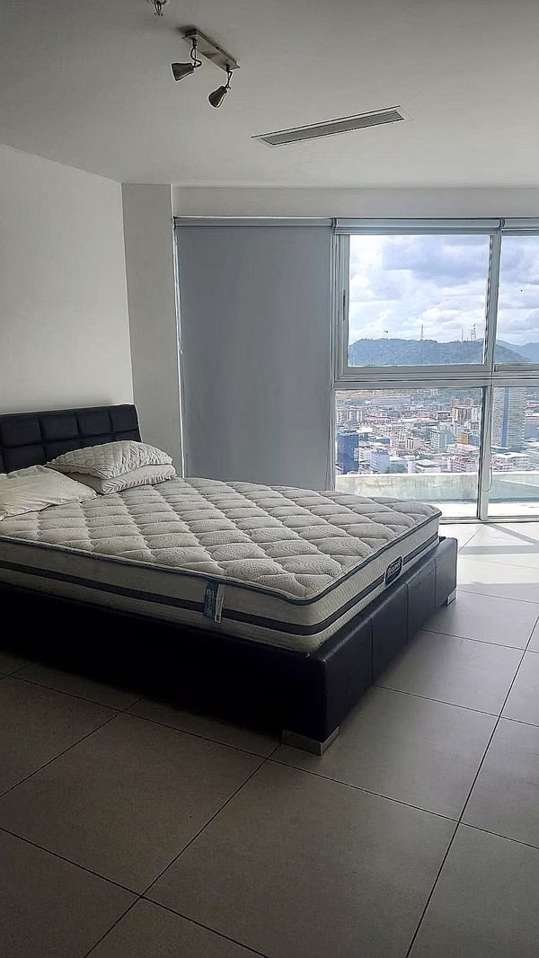 Avenida Balboa | Dpto de 138 m2 | 3 habitaciones | Linda vista