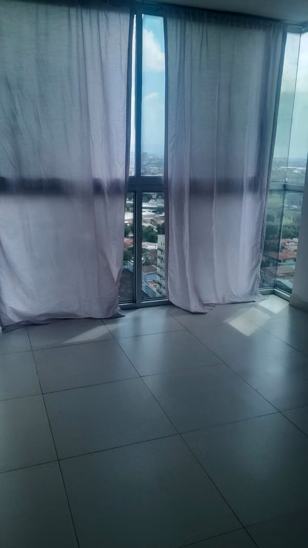 Venta de Apartamento en Parue Lefevre Ph Arenas Park