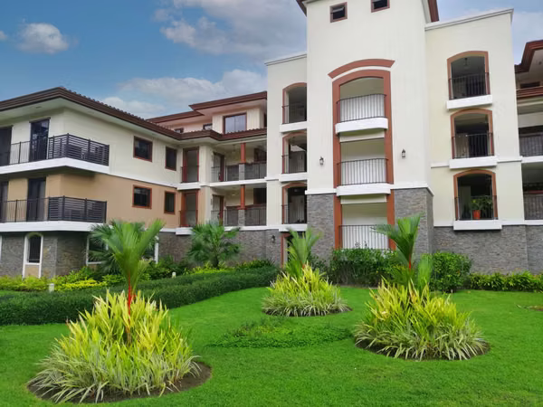 SE VENDE APARTAMENTO EN CLAYTON - PH EMBASSY CLUB