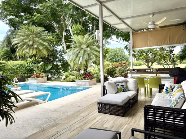 BIJAO - HOUSE WITH POOL