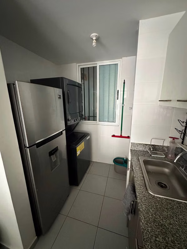 $875 PH Aviñon Tower: Cómodo, Linea Blanca y Cerca de Todo