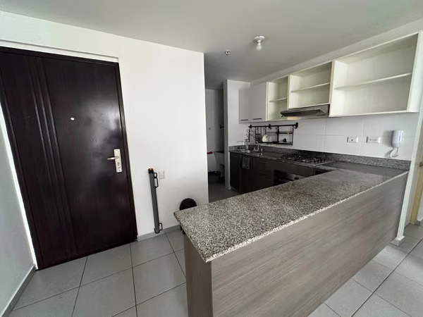 $875 PH Aviñon Tower: Cómodo, Linea Blanca y Cerca de Todo