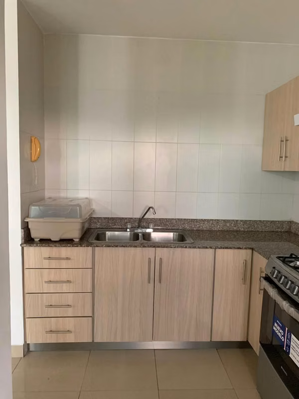 ¡VIVE EN ALBROOK! APARTAMENTO AMOBLADO EN ALQUILER – $1,500