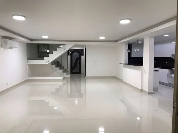 Casa en San Francisco I 4 Rec I con terraza y remodelada