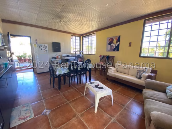House for sale in Gorgona SN