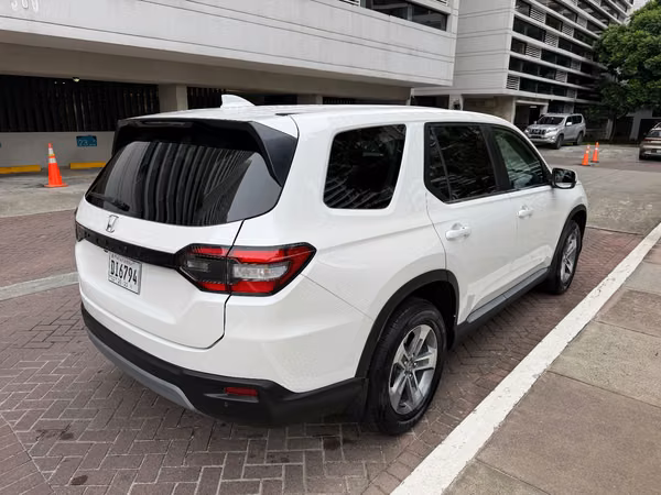 Honda Pilot EXL Semi new