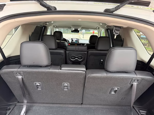Honda Pilot EXL Semi new