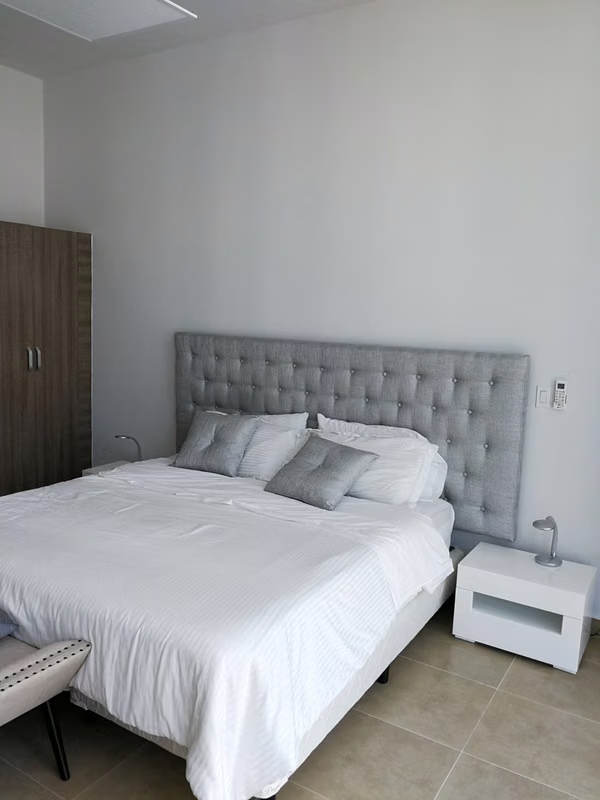 Furnished apartment on 50 street