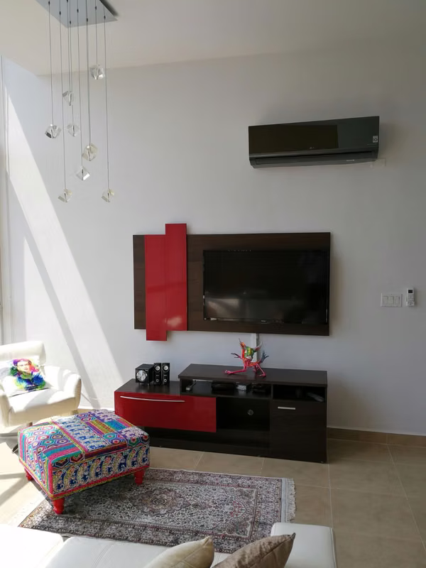 Furnished apartment on 50 street