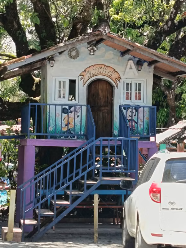 Vendo pequeño hotel en el valle anton