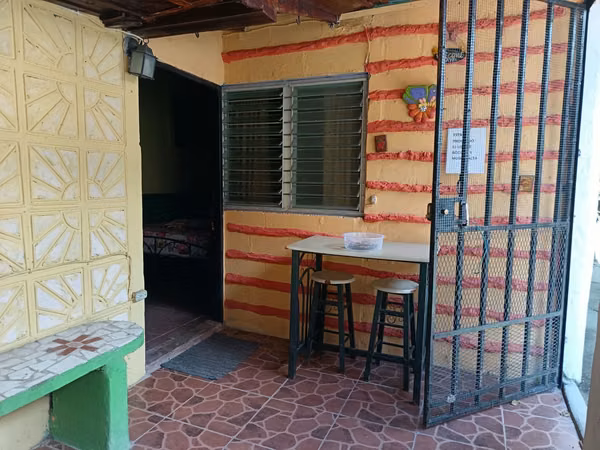 Vendo pequeño hotel en el valle anton