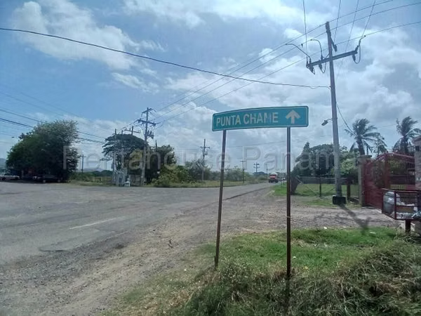 VENTA DE TERRENO EN PUNTA CHAME