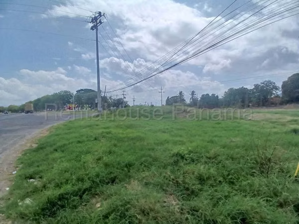 VENTA DE TERRENO EN PUNTA CHAME