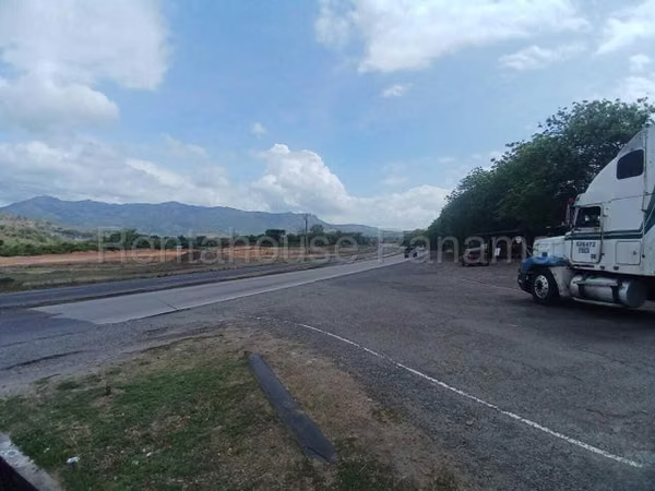VENTA DE TERRENO EN PUNTA CHAME