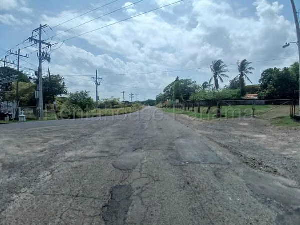 VENTA DE TERRENO EN PUNTA CHAME