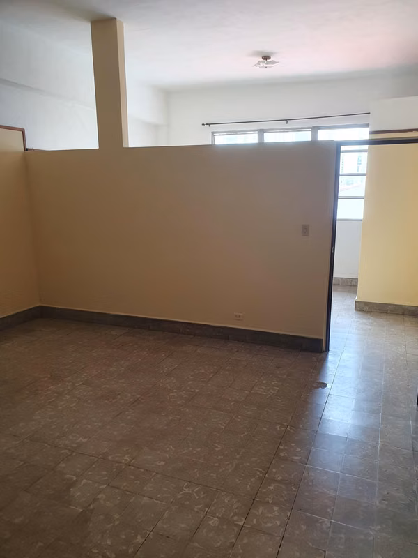 Rental apartment located in the end of Avenida Perú