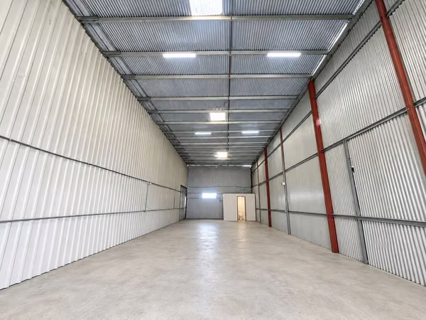 Alquiler de galera en Parque Industrial Mañanitas, 180 m²