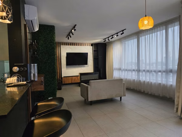 APARTMENT IN NEW VILLAGE - LA LOMA