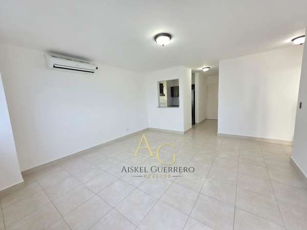 APARTMENT RENTAL WHITE LINE IN SQUARE EDISON