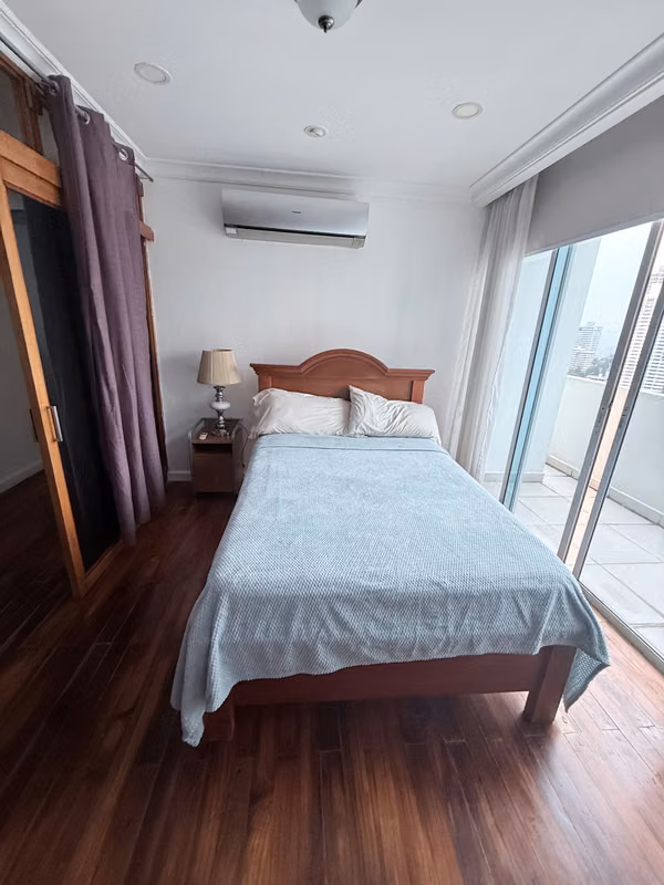 Se alquila apartamento en bella vista
