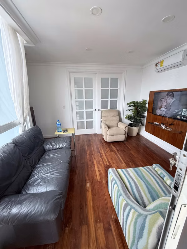 Se alquila apartamento en bella vista
