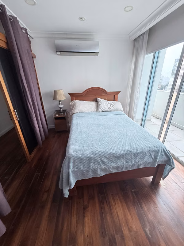 Se alquila apartamento en bella vista
