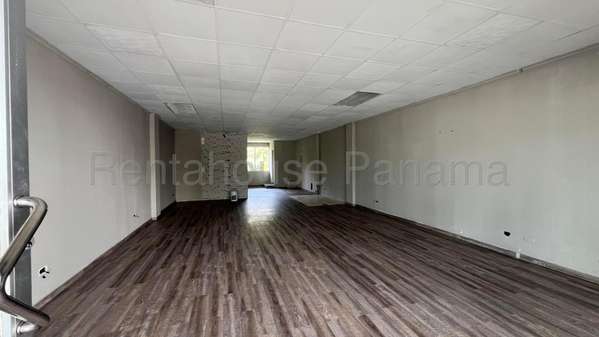Commercial place for rent - 124; East Coast 99 Mt2 MDR 27-2484