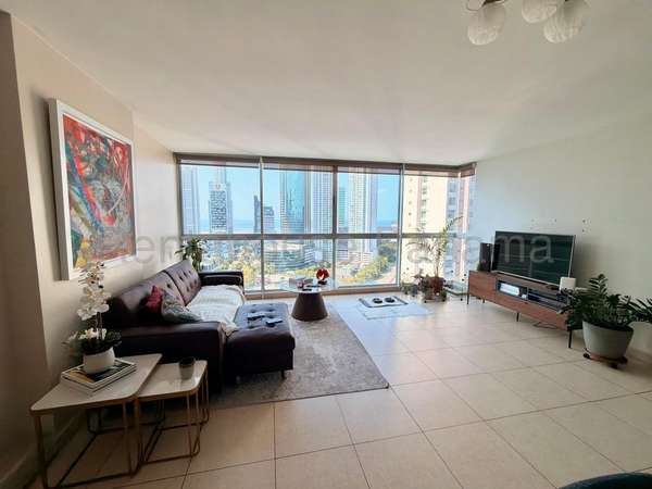 Apartment for sale in Costa del Este AK