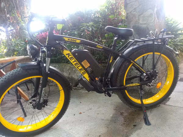 I sell two motorized bicycles thick, almost new tires.