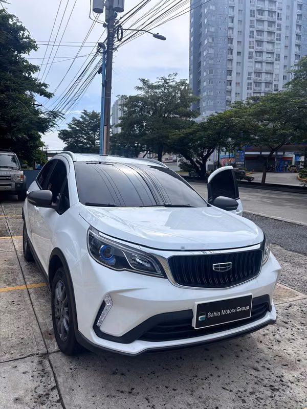 PRECIO NEGOCIABLE!! AUTO COMO NUEVO UNICO DUEÑO. NUNCA CHOCADO. VENTA POR MOTIVOS DE SALIDA DEL PAIS.