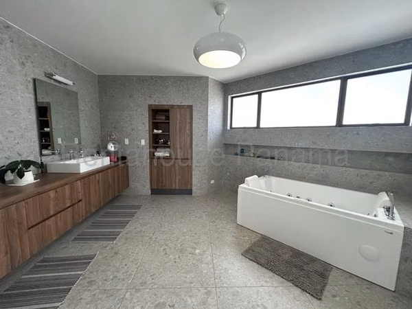 ALQUILER DE APARTAMENTO DE LUJO EN COCO DEL MAR I 4 RECAMARAS I VISTA AL MAR