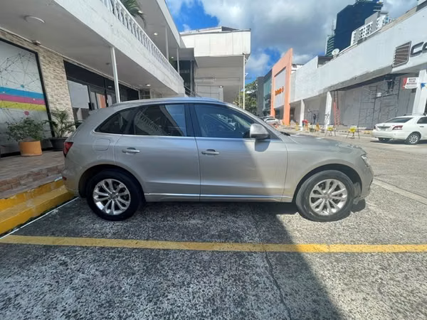 VENDO AUDI Q5 EN EXCELENTES CONDICIONES UNICO DUEÑO