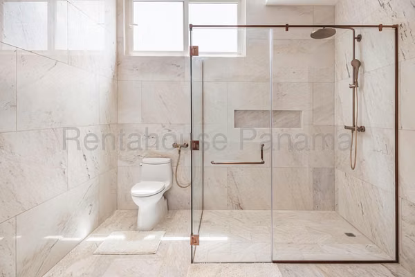 Alquiler apartamento amoblado 395 m2 en PH, Punta Paitilla - frente al mar | VIK-27-1678