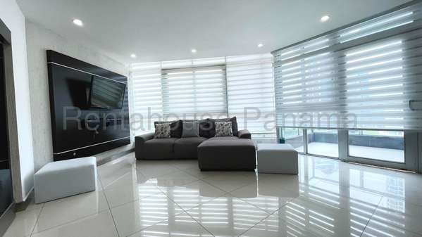 Sale of Comodo and Illuminated Apartment in East Coast 26 * 5948Mfk