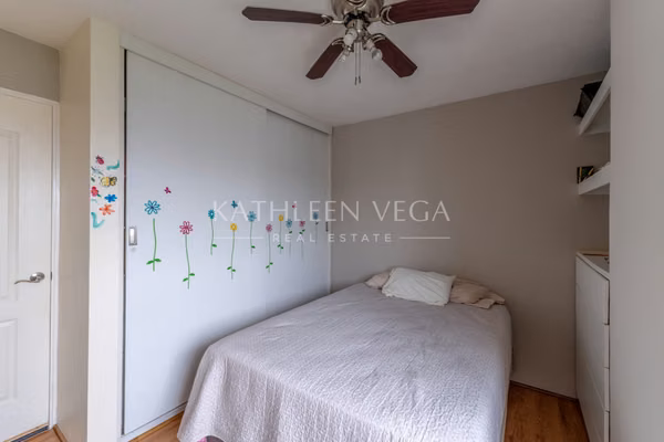Apartamento Remodelado en Venta en PH Majestic Gardens, en Edison Park