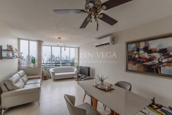 Apartamento Remodelado en Venta en PH Majestic Gardens, en Edison Park