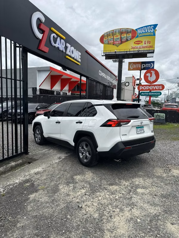 Toyota RAV4 2023