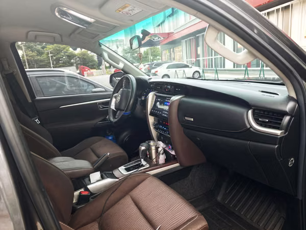 Vendo Toyota fortuner 2017 negociable