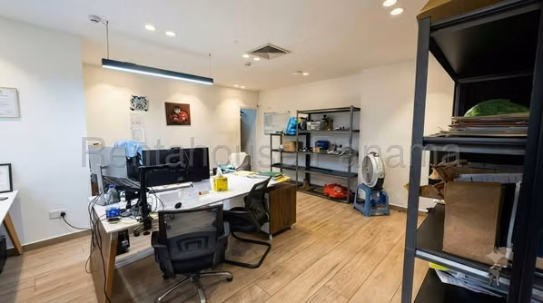Rental Offices Llano Bonito - YD