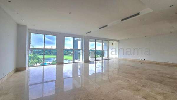 Apartment for Sale in Santa Maria JG