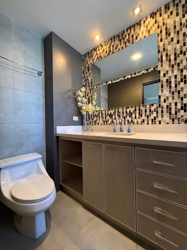 VENTA APARTAMENTO RENOVADO - SAN FRANCISCO