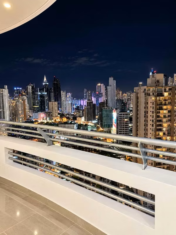 C482JSE ALQUILA AMPLKIO APARTAMENTO CON LINEA BLANCA EN EL CANGREJO
