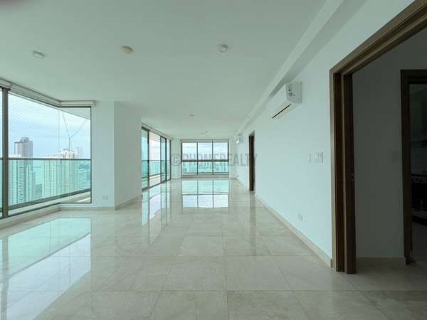 3-Bedroom Apartment for Sale in Costa del Este – 238 m² with Pool and Gym