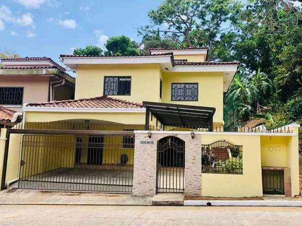 Melissa Foster Luxury Alquila Amplia Casa en Ancón MFR2178